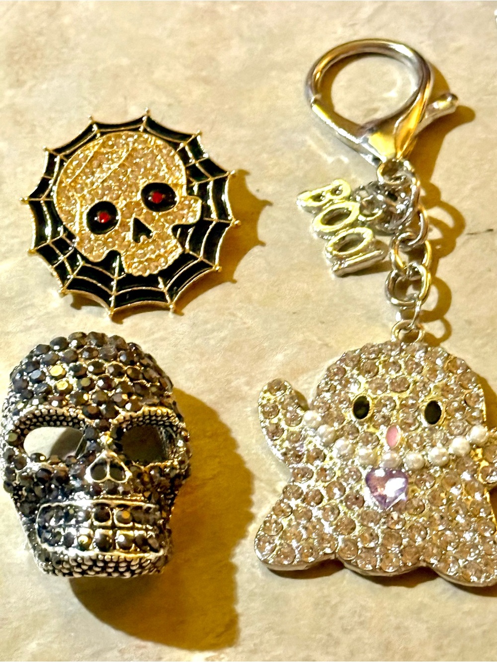 Sparkling Ghost Keychain Charm With 2 Halloween Brooches 🖤